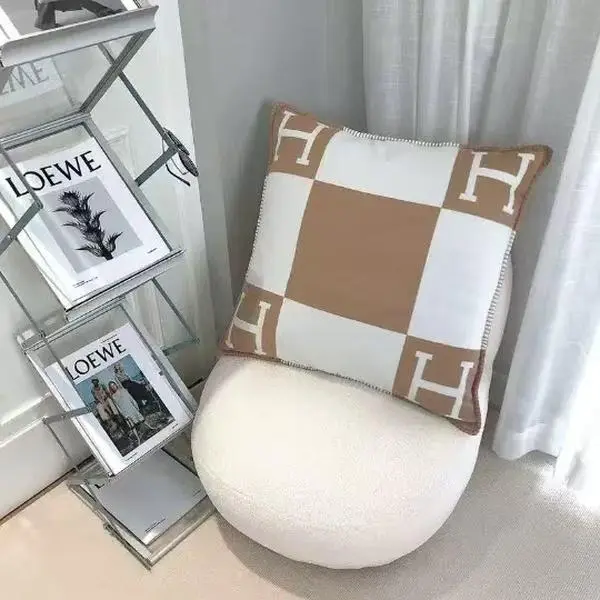 Anti-Static Plush 3D H-Texture Faux Cashmere Pillow & Blanket Set - 45x45cm Soft Cozy Spark-Free Throw for High-End Luxury Home Vibe #LuxuryHome #MustHavePillow (TikTok Shop Spring Glowup), Anti-Static, Spark-Free, Plush 3D H Texture, Cozy