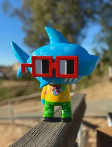 Jumbo Nounish Friends Shark figure PREORDER