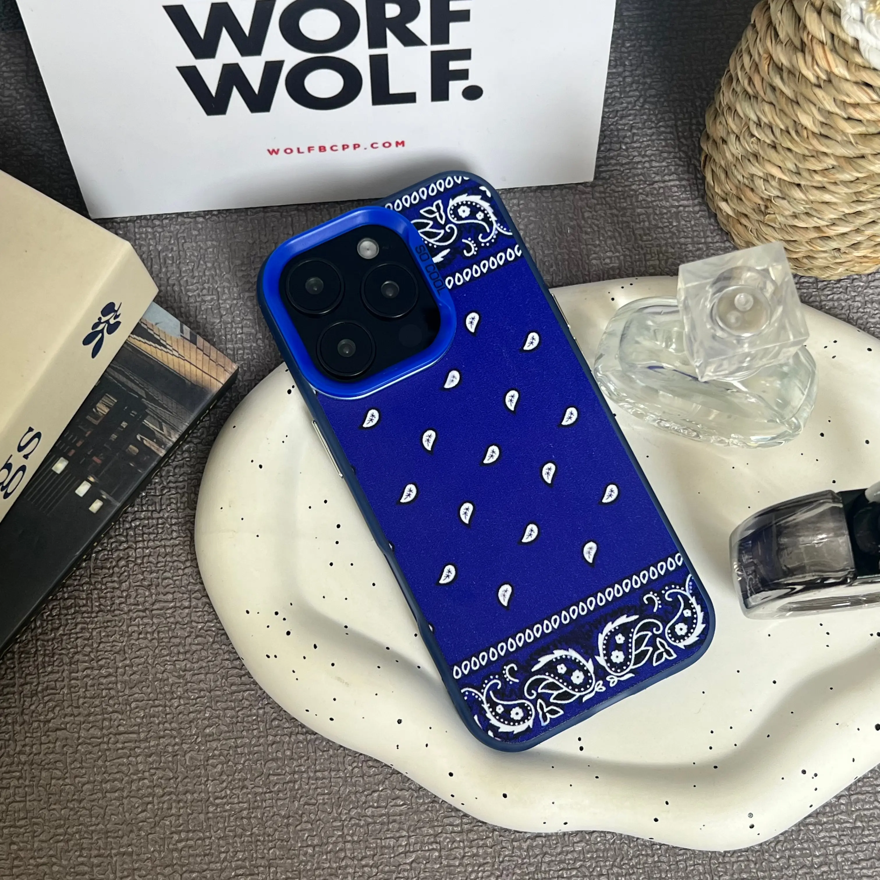 Stylish Blue Bandana Soft Case for Samsung S22 / S22 ULTRA / S22 PLUS S23 / S23 ULTRA / S23 PLUS S24 / S24 ULTRA / S24 PLUS S25 / S25ULTRA / S25PLUS  Shockproof Hot Selling Phone Case