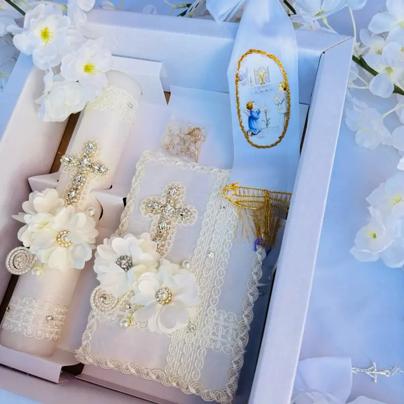 Religious Party Favors 4-Piece 8in Ivory Candle Set with Gift Box, Traditional First Communion Gift for Boys and Girls Including Elegant Sacramental Candles & New Testament Spiritual Books