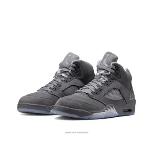 Retro Anti-Slip & Wear-Resistant Mid-Top Basketball Shoes