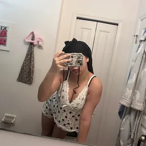 Women's Solid Color Lace Trim Cami Top & Shorts Pyjama Two-piece Set, Casual Comfy Camisole & Shorts Lingerie Set, Women's Sleepwear for All Seasons