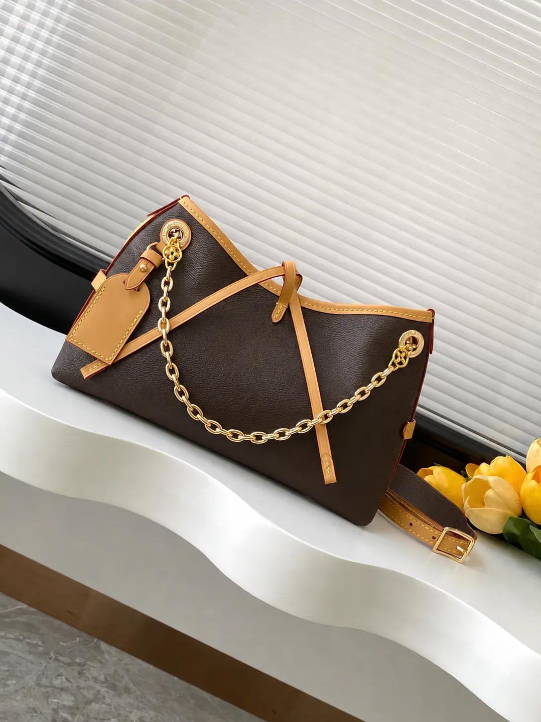 Women's Handbag, Vintage Brown Cowhide Leather Tote, Convertible Shoulder Crossbody for Holiday & Family M12925, Cow Hide, Chain, Brown Cowhide Women's Handbags, Cross-Strap Design Women's Handbags