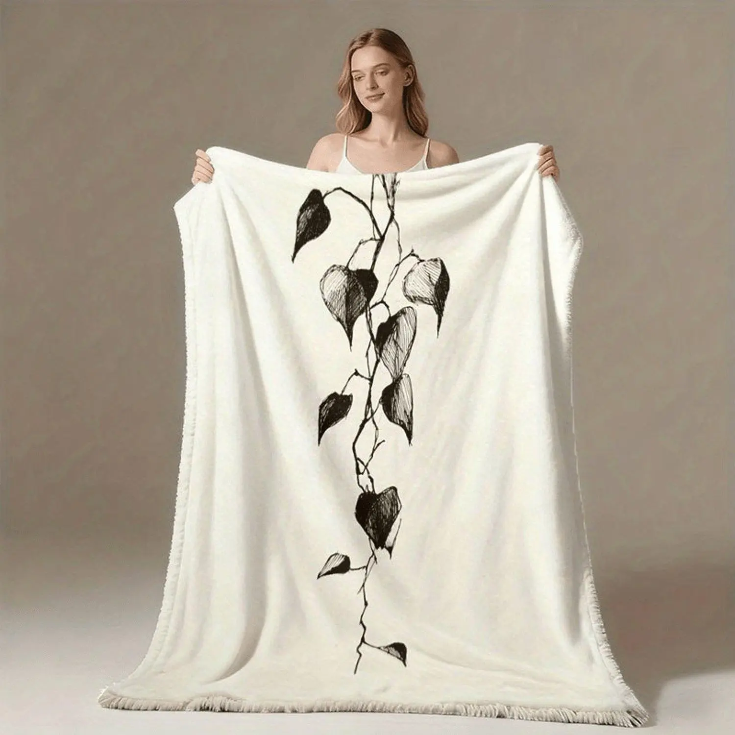 1pc Ultra-Soft Skin-Friendly Black and White Leaf Pattern Flannel Blanket, Winter Warmth, Oversized Double, Exquisite Gift, Machine Washable, No Shedding, Sofa Throw / Living Room Leisure Blanket / Bed End Blanket / Nap Blanket