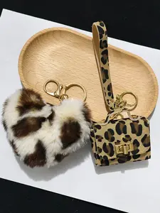 Leopard Print Heart Keychain Mini Leopard Bag Accessory, Fashionable Bag Accessory, Stylish and Trendy, Perfect for Bags, Fuzzy Keychain