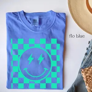Comfort Colors Checkered Smiley Print Tee, Retro Smiley Face Shirt, Summer Graphic T-Shirt, Oversized Unisex Garment-Dyed Tee, Trendy Casual Streetwear Top