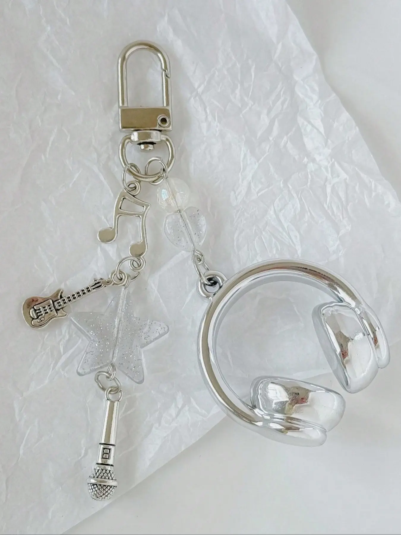 Creative Mini Music Earphone Keychain, Guitar Note Design, Unique Musical Accessory, Perfect Gift for Musicians & Music Lovers, Trendy Cute Keychain