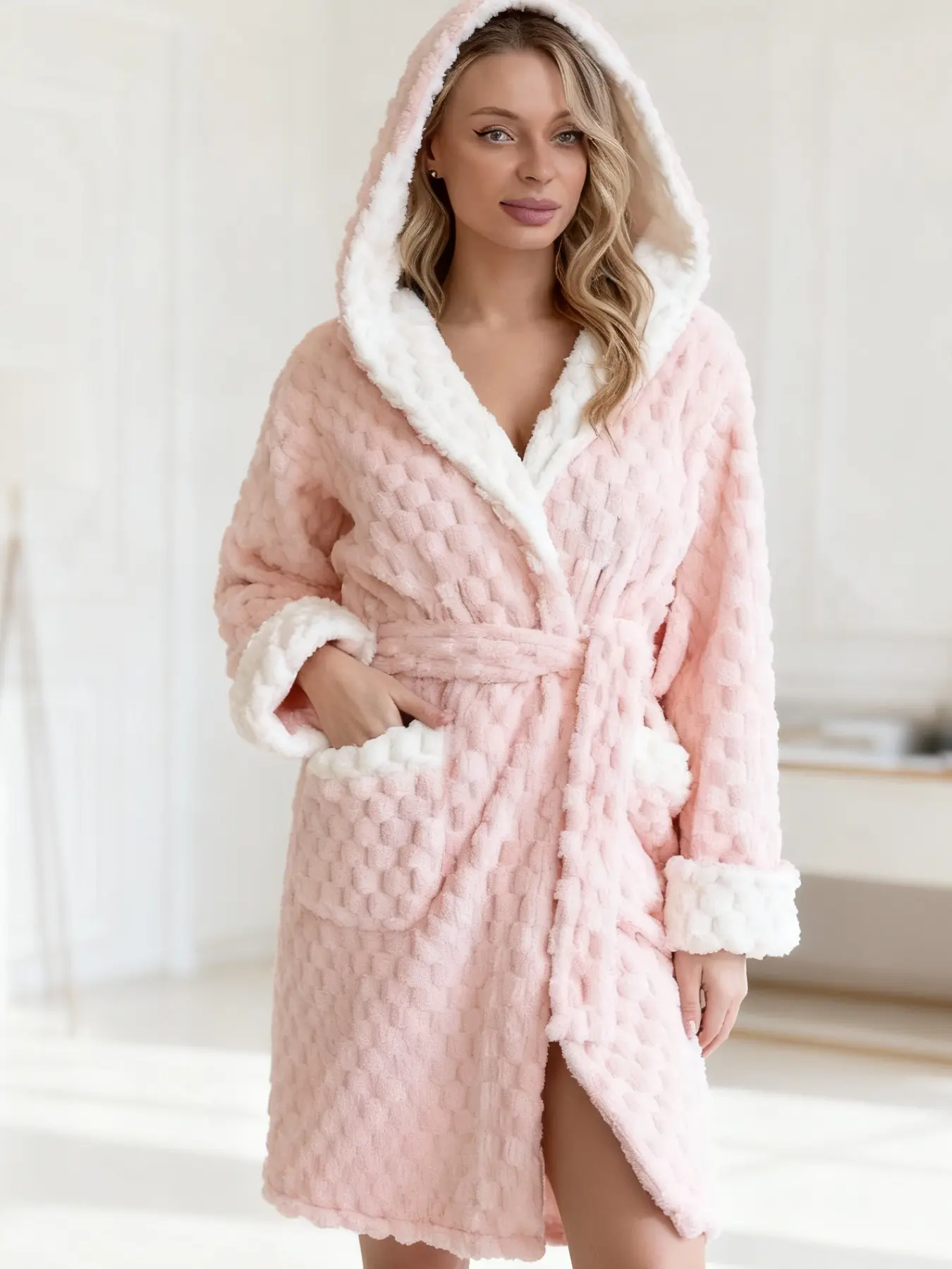 Cloud Velvet Thickened Warm Soft Hooded Belted Pj Robe Bathrobe Gowns, Pink, Colorblock Adjustable Drawstring, Long Sleeve Sleepwear Loungewear, Two Pockets, Luxury Style, Lady Womenswear