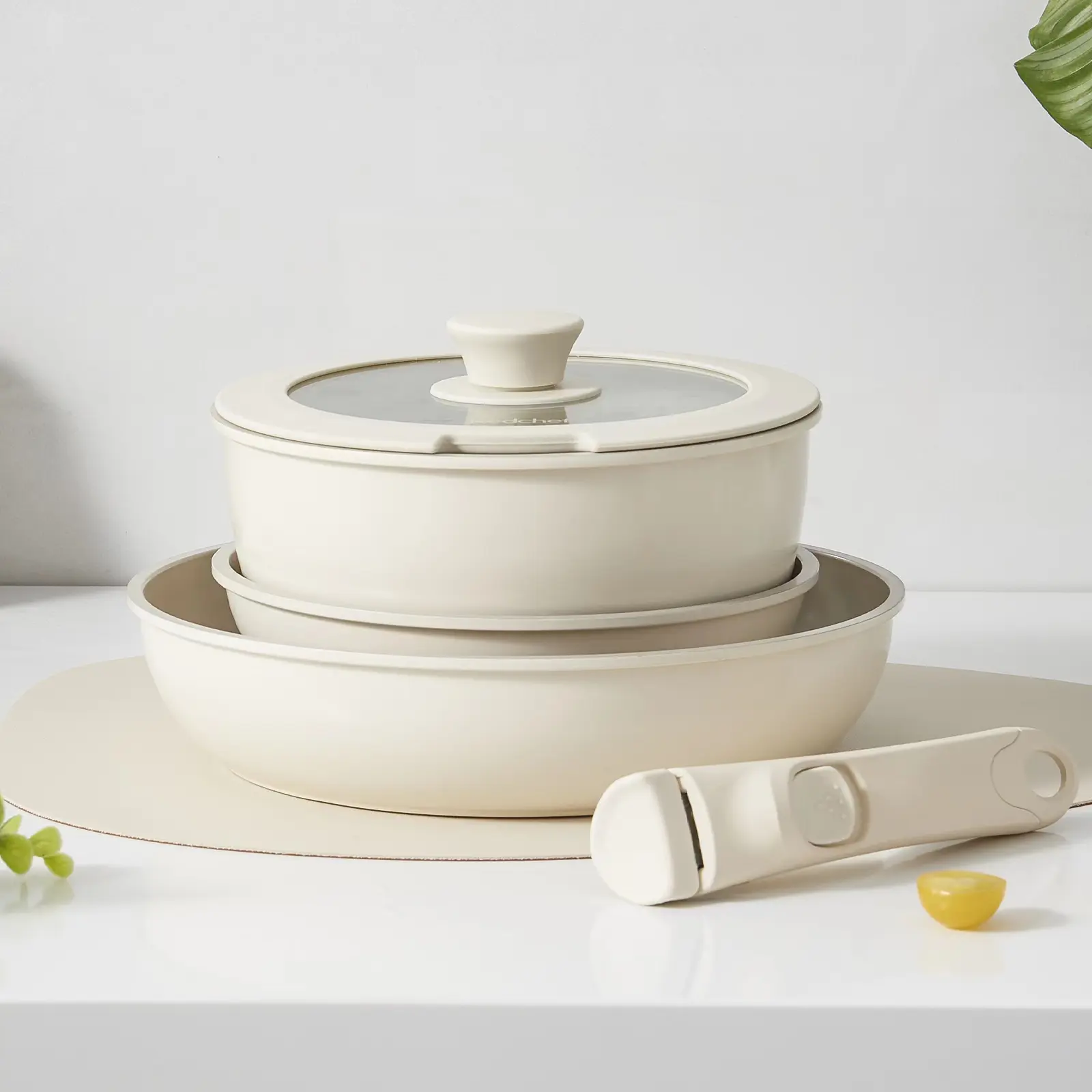5-Piece Ceramic Non-Stick Cookware Set with Detachable Handles - PFAS, PFOA & PTFE Free
