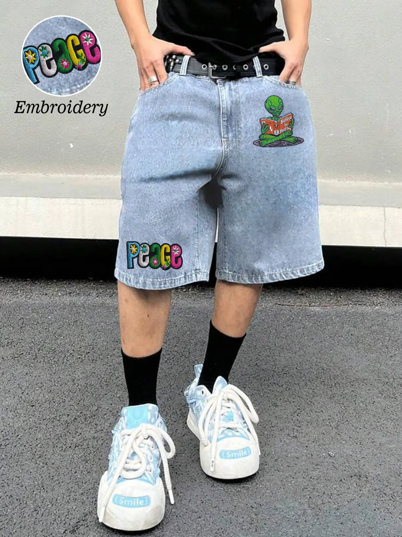 Men's Oversized Loose Fit Peace Graffiti Embroidery High Waisted Denim Shorts, Light Wash Alien Graphic Print Jeans Jorts, Summer Skate Commute Daily Y2K Casual Streetwear Menswear