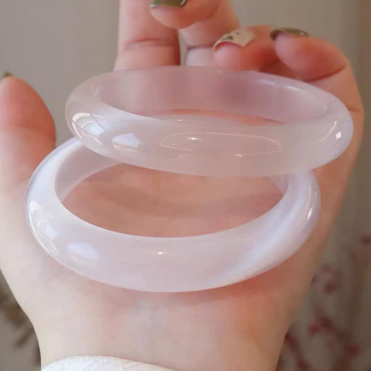 Classic Cat's Eye Bangle Sweet Style For Every Girl Elevate Your Everyday Luxury Gift for Girlfriend Sister Friend Mom