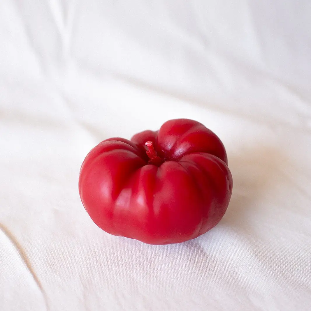 BEESWAX HEIRLOOM TOMATO CANDLE - Hand-Poured 100% Pure Beeswax with Natural Dye & Cotton Wick - 15 Hour Burn Time - Eco-Friendly & Reusable Decor Light