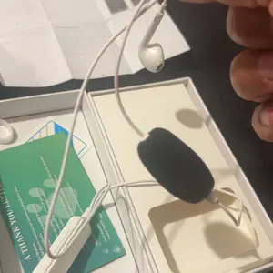 Sound Card Karaoke Headset with In-ear Monitoring | Voice Changer | Reverberation | Built-in Sound Card | Top Sound Quality | Karaoke Microphone | YourPortable Karaoke Headphones