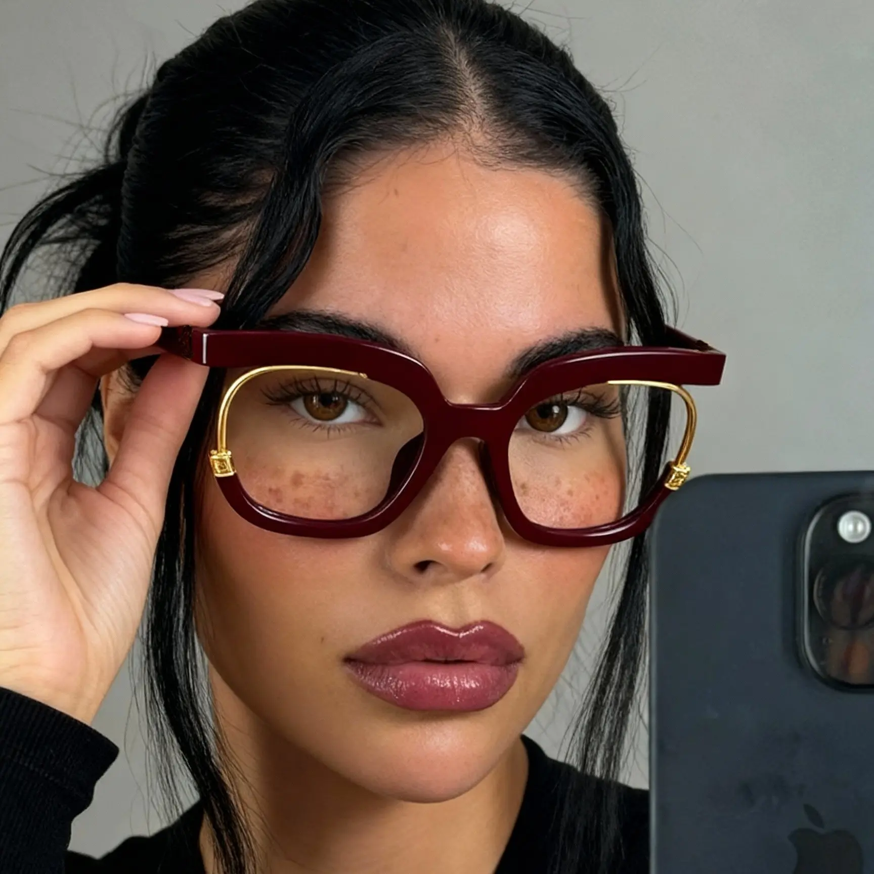 New stylish and unique large-frame non-prescription glasses in owl shape, available in multiple colors, dazzling anti-blue light glasses