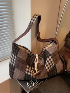 Autumn Winter Woolen Crossbody Bag, Vintage Plaid Shoulder Bag, Casual Lazy Style Handbag for Daily Commute School Students Cross Body Bags