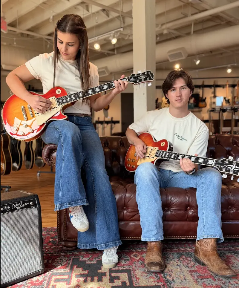 Carter Vintage Guitars | Ivory & Green Goldtop Electric Guitar T-Shirt