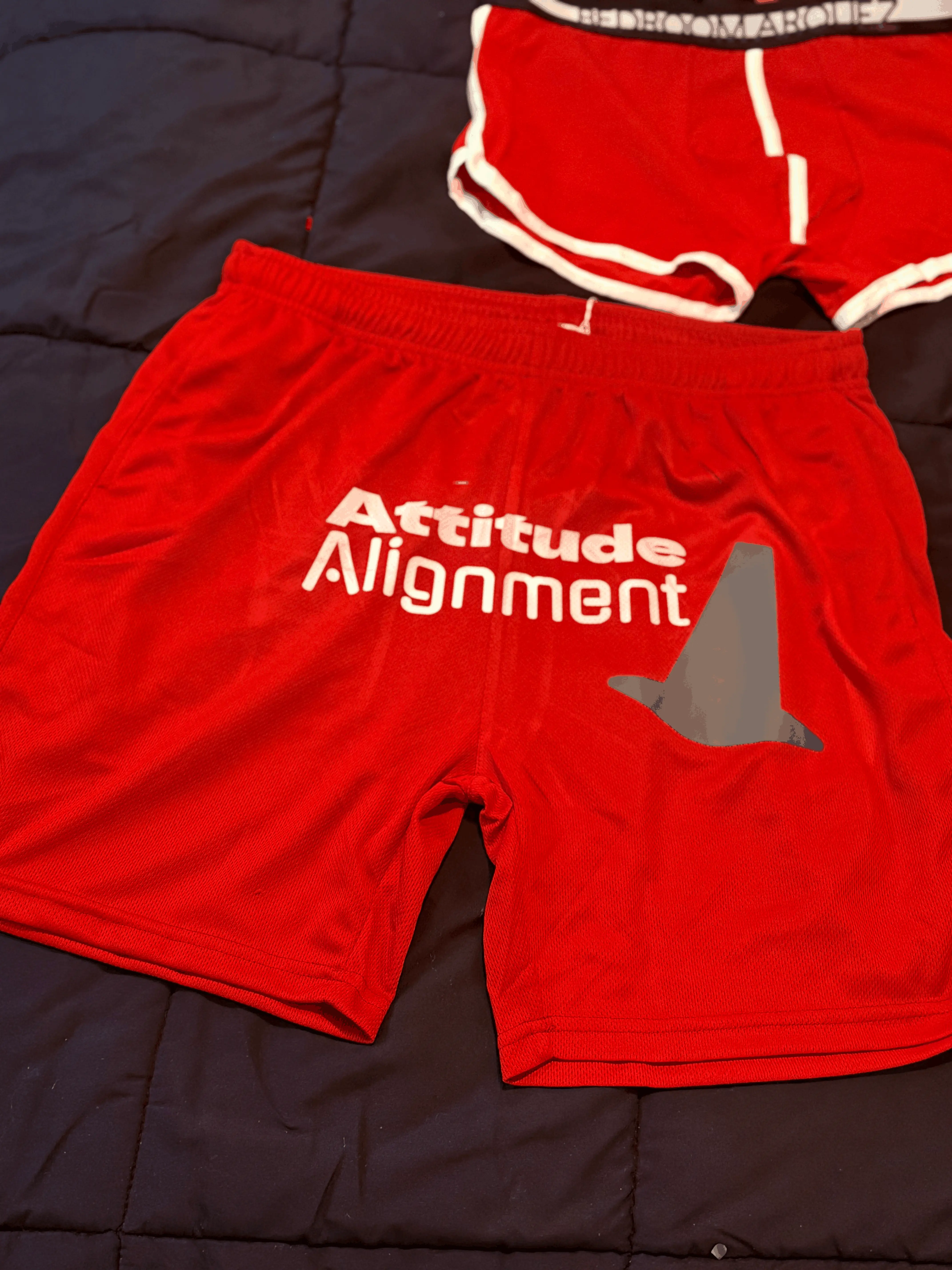 Attitude alignment shorts