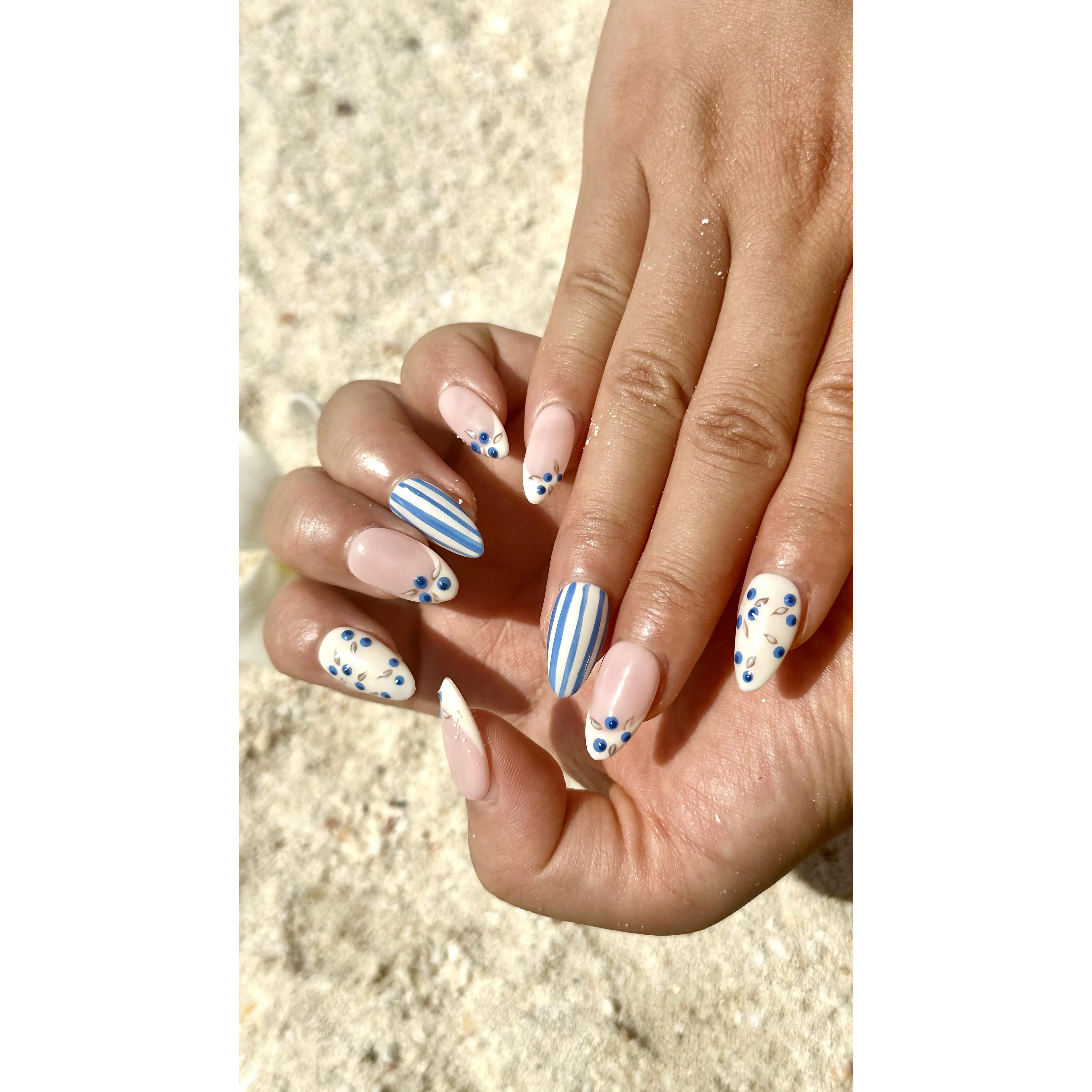Vosplends 10pcs Acrylic Press On Nails Handmade Y2K Blueberry Almond Nails for Spring Summer #almondnails #y2knails #handmadenails #pressonnails #summernails #bluenails #blueberrynailspress on. nail