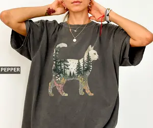 Nature Cat Silhouette Forest Art T‑Shirt – Double Exposure Wildlife Graphic Tee for Animal & Nature Lovers