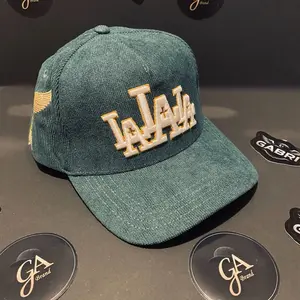 LALALA Sagrado Corazón Baseball Cap with Embroidered Logo and Adjustable Fit for Men and Women