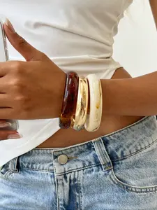 Women's Fashionable Acrylic & Metal Bracelet Set, Vintage Resin Amber Pattern, Stackable Cuff Bangles, All-Season Wear, High Quality Bracelet
