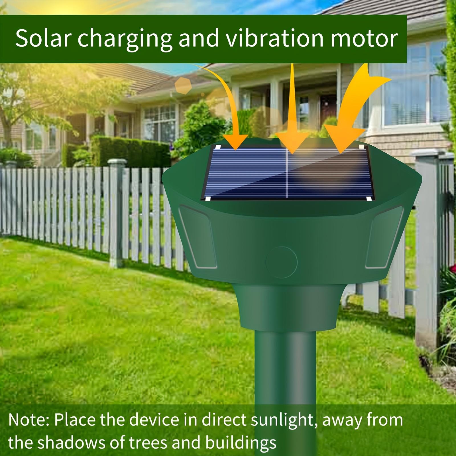 Outdoor Rat, Outdoor Snake for The Yard, Solar-Powered Animal Repeller That Drives Away Moles, Gophers, Snakes, Voles, And Other Underground Pests in The Garden Area