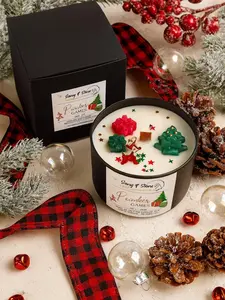 Holly Berry Christmas Caandle "Reindeer Games" | Wood Wick | Soy Wax Blend | 6oz