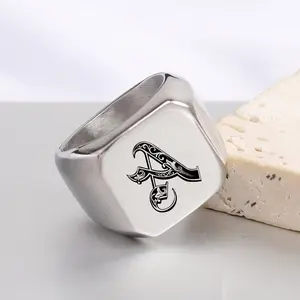 Fashionable and  26-letter English alphabet ring for men, retro punk square glossy 18mm trendy Men's ring, Father's Day and Valentine's Day gift
