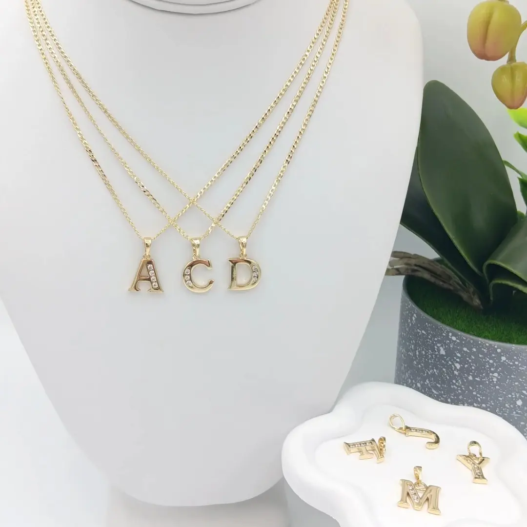 Yordy Cuba Chain with Initial Dije Unisex 14K Gold Plated 20 Inch Durable Necklace for Men and Women High Quality Versatile Accessory