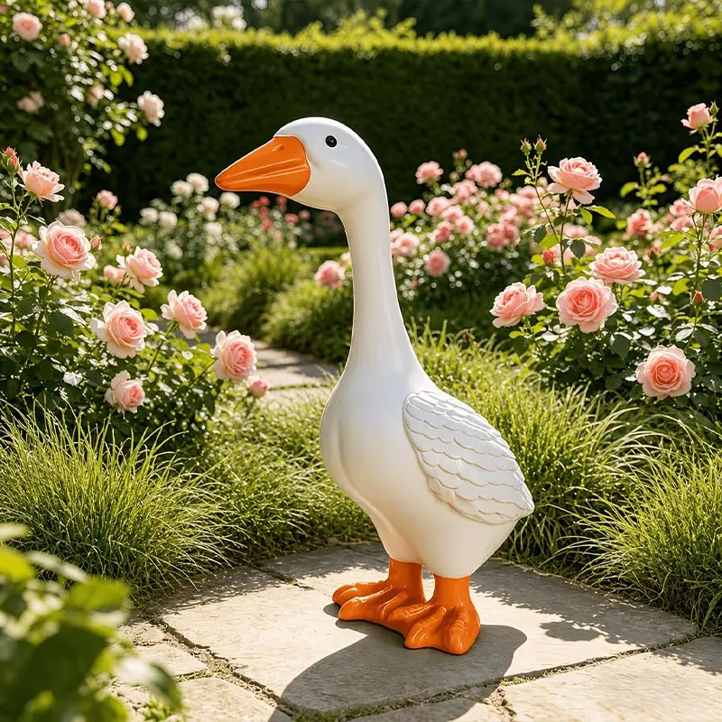 Garden Decorative Duck Statue, Outdoor Resin Duck Sculpture, Resin Sculptures, Waterproof Weatherproof Farmhouse Style Garden Ornament, Porch Goose Lawn Decoration