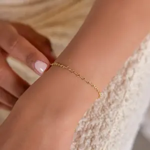 Heart Link Chain Bracelet by Caitlyn Minimalist - Dainty Interlocking Heart Bracelet in 18K Gold Finish & Sterling Silver - Coquette Jewelry - Perfect Gift for Her
