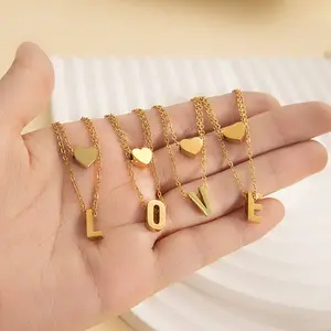 Double Layer Letter and Heart Necklace, Gold Plated Stainless Steel, Personalized Initial Pendant, Fashion Jewelry for Women and Men, Daily Wear, Party, Gift for Her