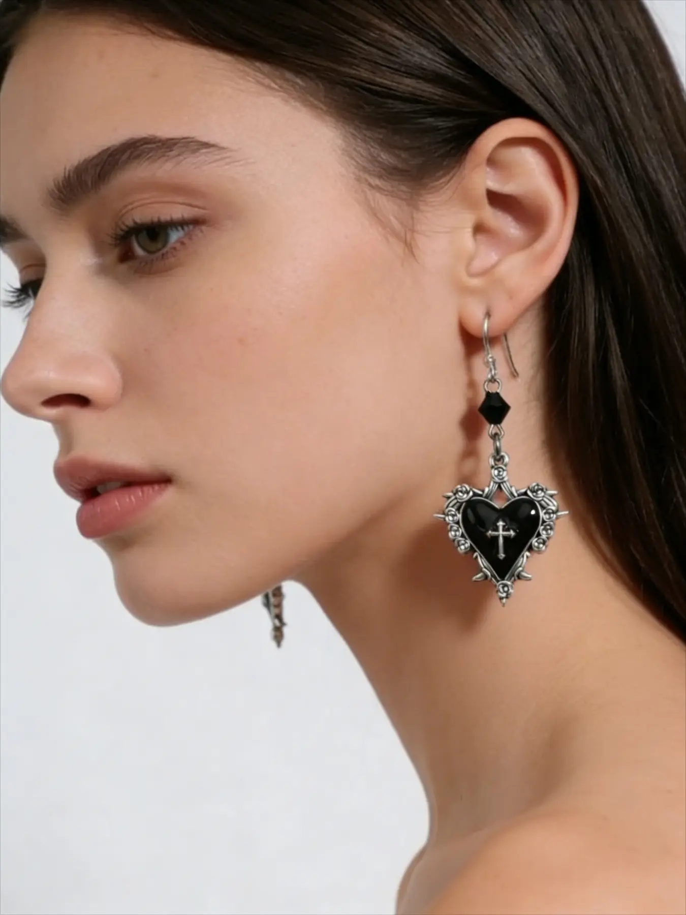 Gothic cross heart-shaped rose bow thorn pendant black beaded Y2K earrings Statement Earrings