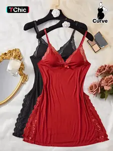 Plus Size Contrast Lace Split Thigh Cami Nightdress, Casual Soft Comfortable Spaghetti Strap Nightgown for Women, Women's Sleepwear for All Seasons