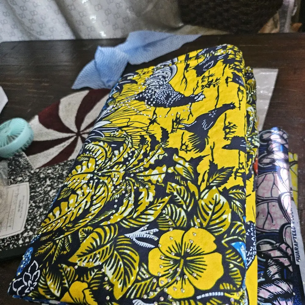100% Cotton Wax Perlage Fabric - Fashion Accessory for Dressmaking