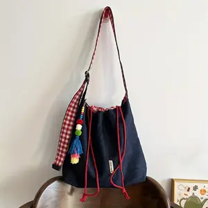 Vintage Plaid Polyester Messenger Bag, Large Capacity, Foldable with Adjustable Strap and Drawstring Closure, Multi-use Travel Backpack for Daily Commute and Casual Wear