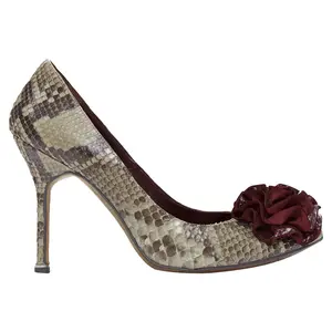 Pre-owned Manolo Blahnik Women's Manolo Blahnik Scaled Leather Rose Applique Pumps by Rebag