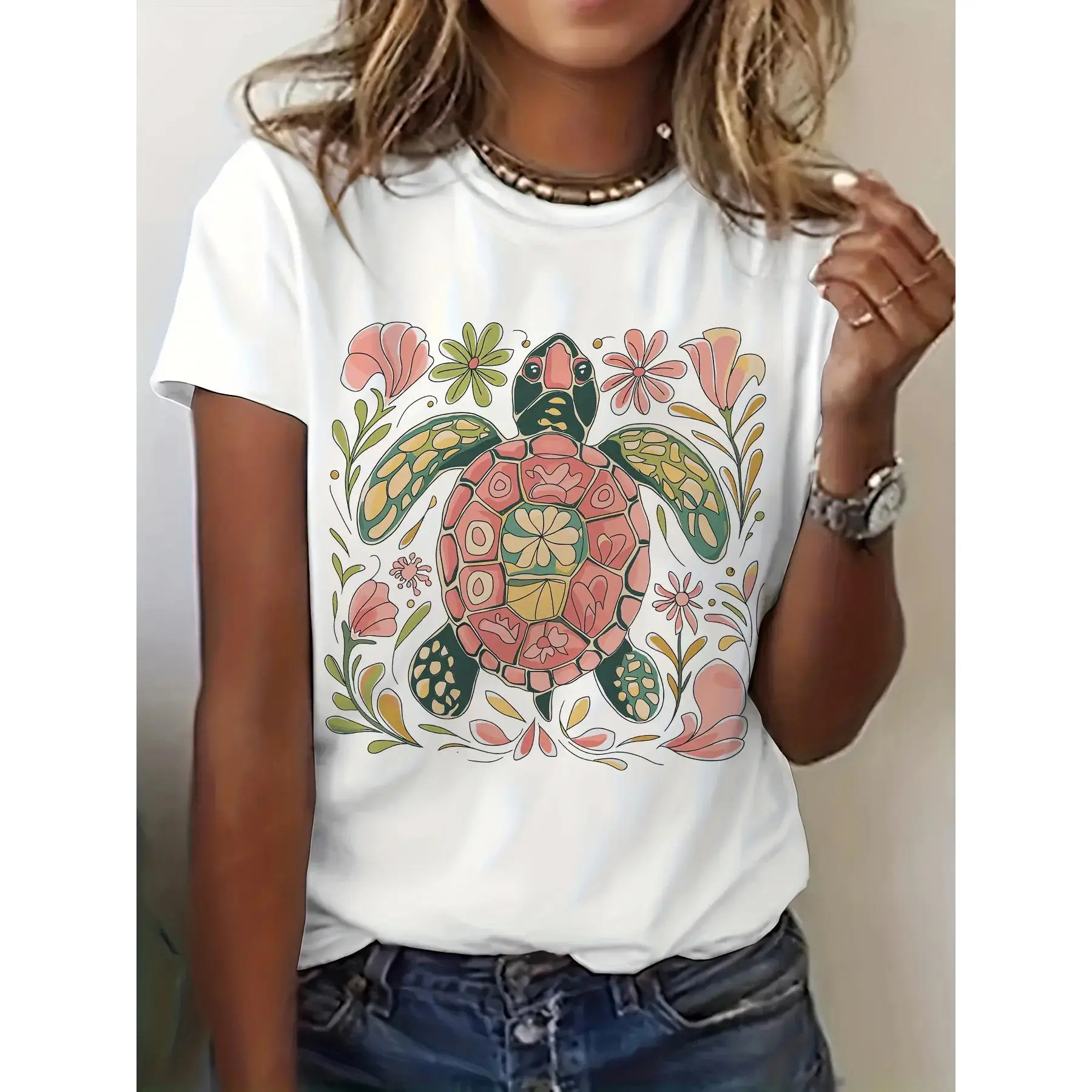 Women's Bohemian Tropical Sea Turtle & Sea Turtles Print T-Shirt - Short Sleeve Round Neck Casual Beachwear Top with Turtle Patterns, Spring Summer Fall Outfits, Machine Washable for easy care (Turtle Style Clothing)
