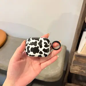 Fashionable Black White Cow Texture Pattern Contrasting Black Color Block With Black Ring Earphone Case Protection Earphone Protective Cover Suitable for AirPods Pro3 Pro Pro2 1 2 3 4