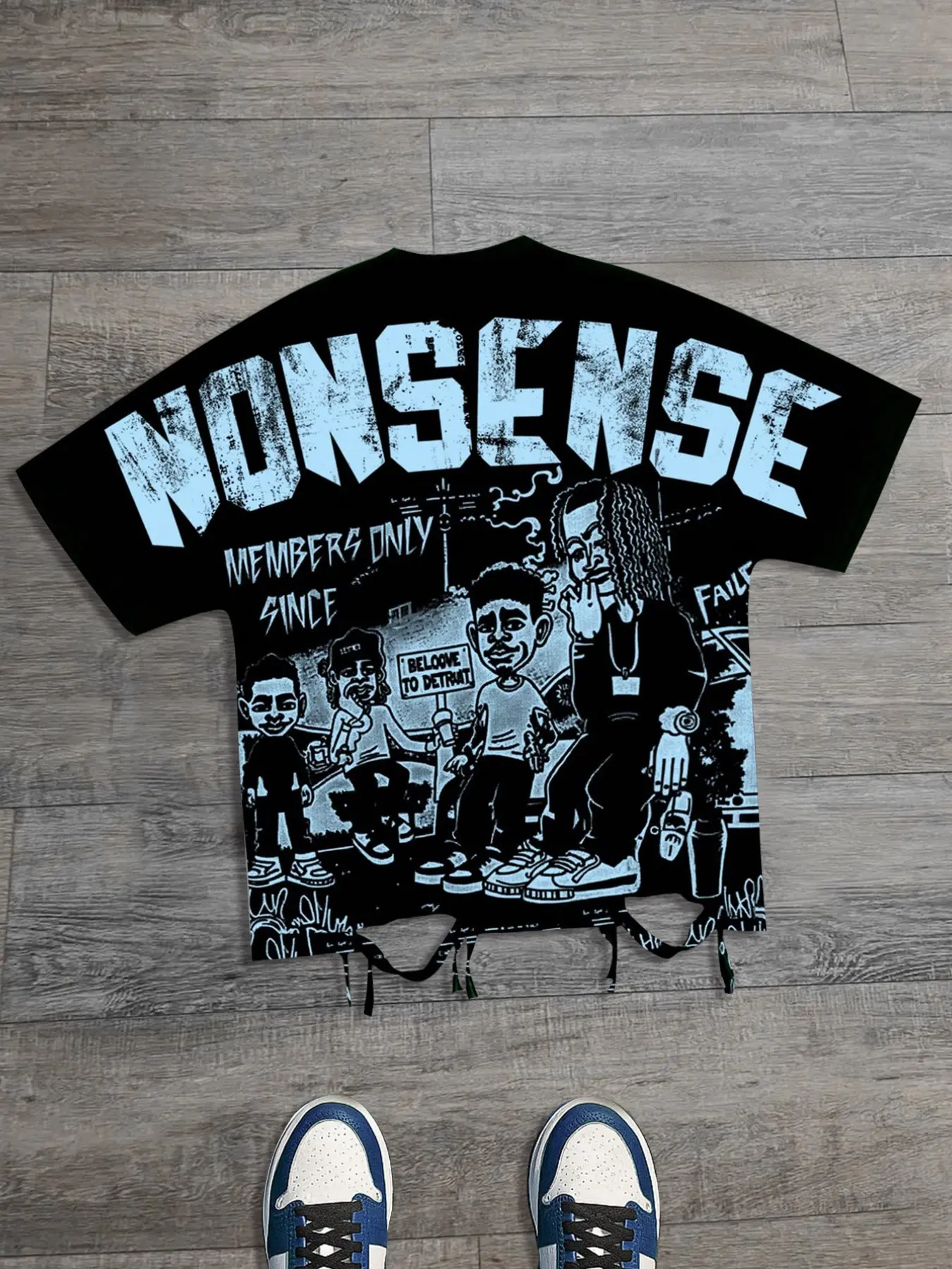 Nonsense slogan ripped hole short sleeved Crewneck T-shirt for both men and women loose fit, Casual, Euro-American street fashion brand 2026 dirty braid cartoon printed Y2K style Streetwear Menswear Top, Casual Summer Clothing