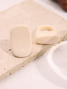 2 pieces in 1 set of autumn and winter off-white wide resin rings, vintage set of rings, perfect gift for good friends