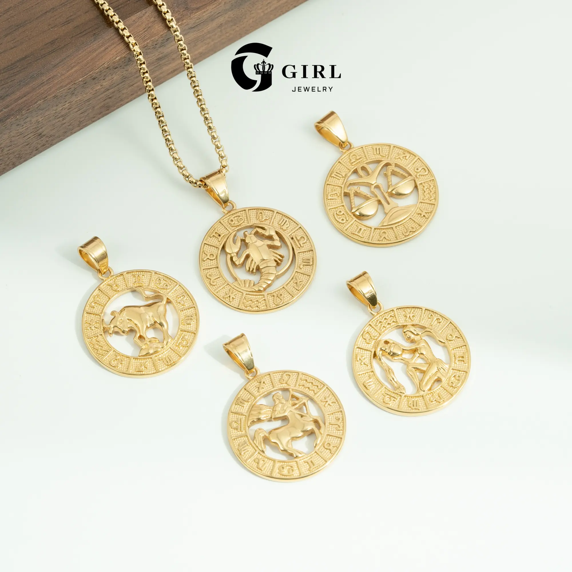 GGIRL 18K Gold Plated Zodiac Round Pendant Necklace, Embossed Design with Substantial Texture, Sturdy Durable Box Chain, Unisex Versatile Stylish Jewelry, Ideal Birthday Gift