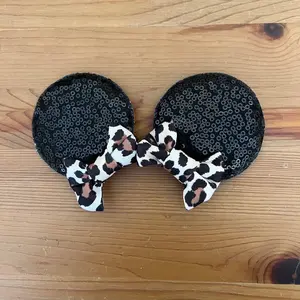 Mouse ears clips