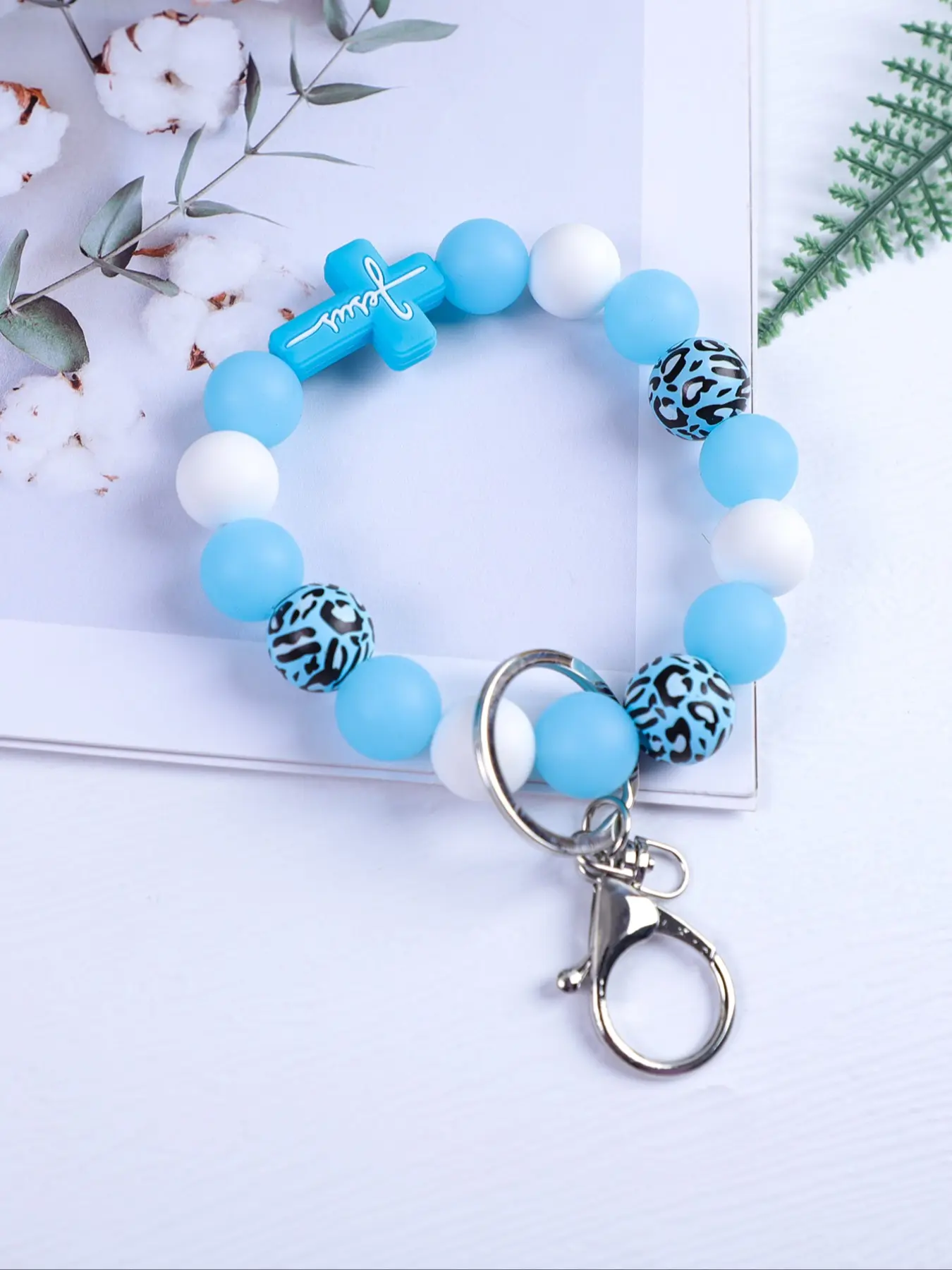 Leopard Wood Beads Cute Charms Keychain, Multi-colored Silicone Beads, Initial Keychain, Crossover Letters Bag Pendant, Car Key Pendant, Gift for Friends