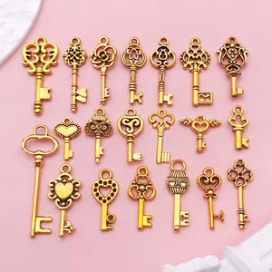 Vintage & Unique Heart, Wings & Key Pendants - DIY Jewelry Accessories for Necklaces, Stylish Charms with Retro Flair, Perfect for Personalized Gifts & Fashion Enthusiasts