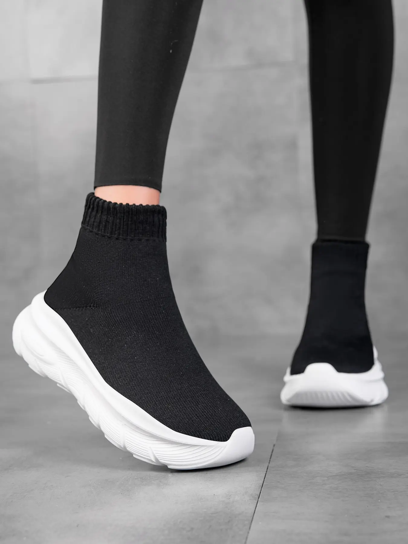 Women's Crochet Summer Outdoor Sneakers, Breathable Mesh Running Fitness Shoes, Unisex Couple Slip-On Anti-Slip Training Shoes