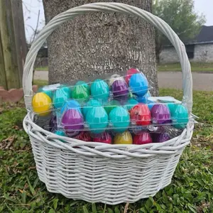 Cascarones, breakable confetti eggs