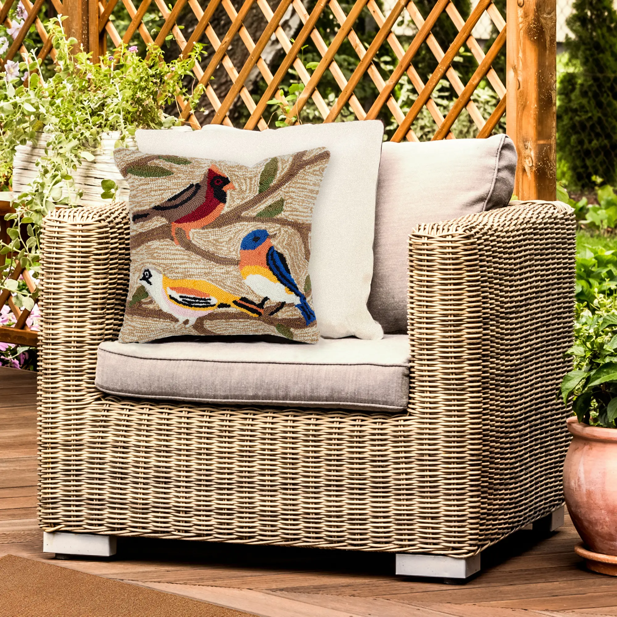 Lush Decor FRONTPORCH Handmade Indoor/Outdoor Pillow - Traditional Geometric, Casual Bird Camping Design, Polyester Blend, Weather-Resist Face, Plump Indoor Outdoor Home Decorative Cushion