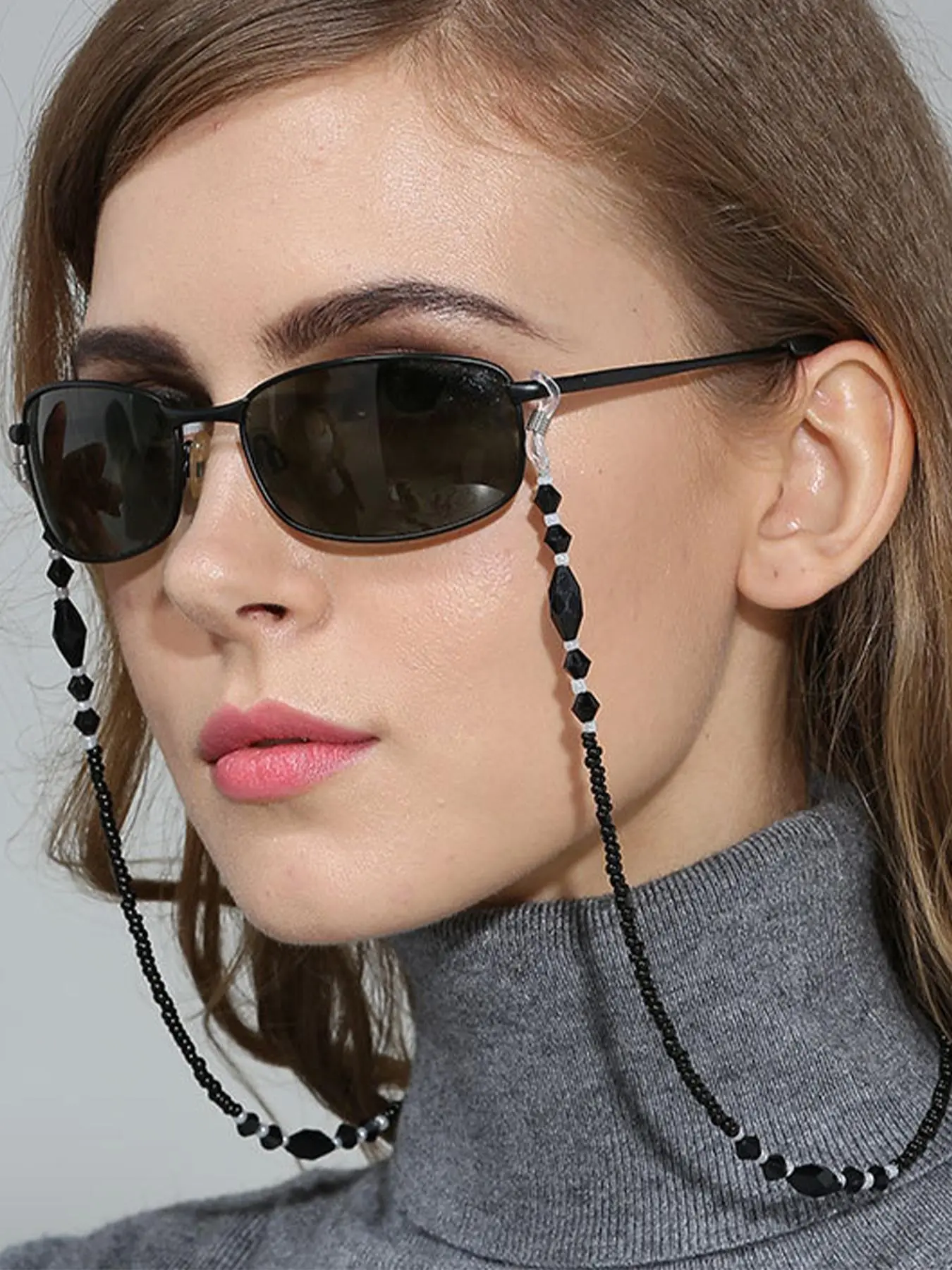 1pc Beaded Glasses Chain and Glasses Lanyard for Non-Slip Eyewear, Vintage Mask Strap and Glasses Holder, Stylish Jewelry Accessory Charms for Glasses Lovers Eyeglasses Holder, Eyeglass Holders Around Neck
