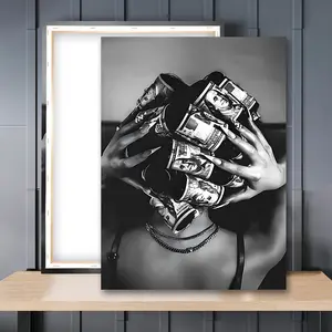 1pc Wooden Framed, Black Woman with Money on Head Wall Art Canvas Painting, Black and White Feminist Print Poster, Luxury Fashion Wall Art, Trendy Rich Woman, Retro Girl Room Decor, Living Room, Bedroom, Office, Home Decoration